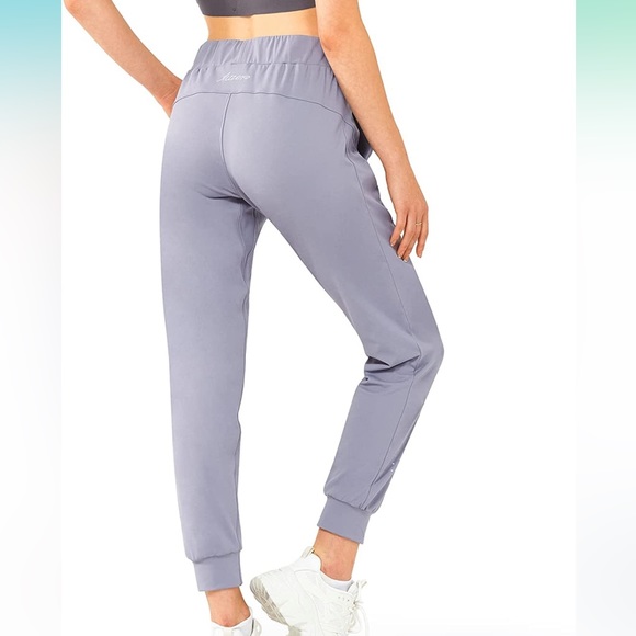Women’s joggers - Picture 2 of 11